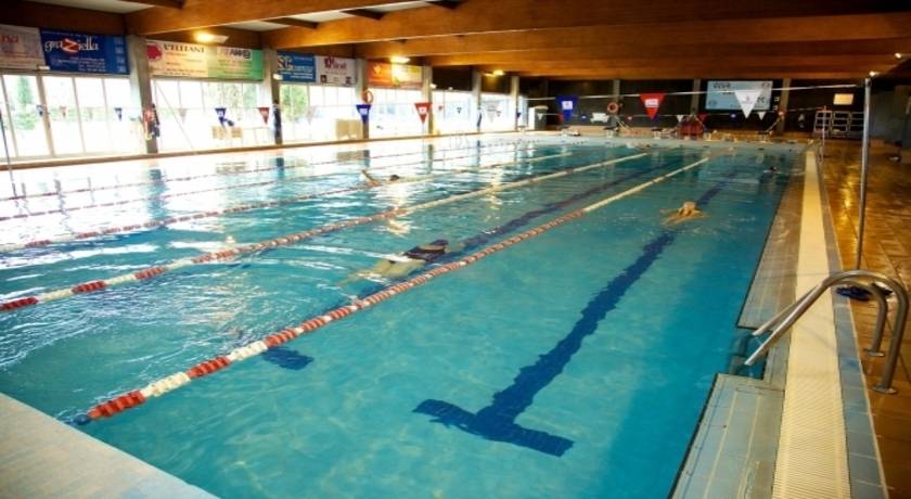 Imatge piscina Parets