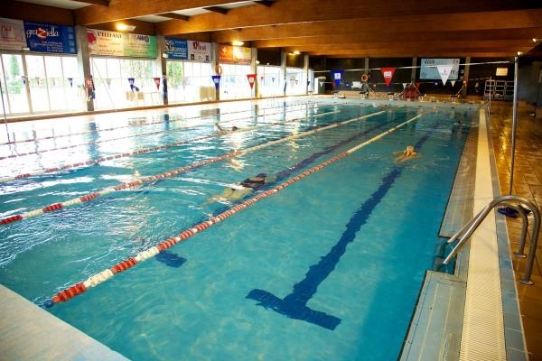 El TSJC condena al Ayuntamiento de Parets por el cloro de la piscina municipal