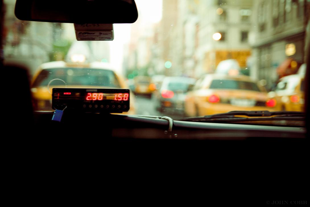 Barcelona aprueba medidas contra la injerencia de las licencias VTC