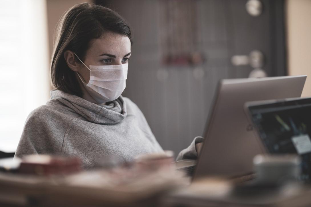 Treballadors especialment sensibles pel coronavirus: com han de retornar a la feina?